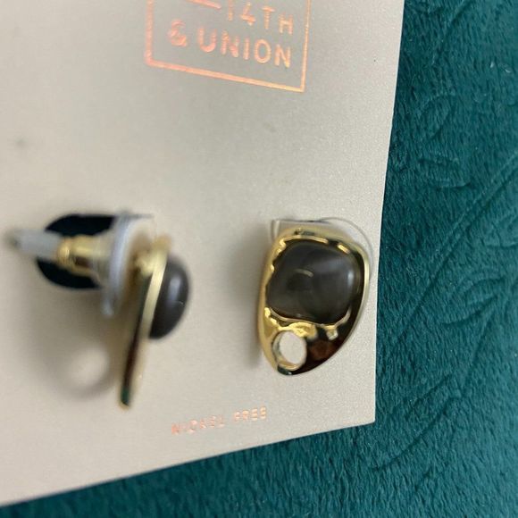 🌿4/$35🌿NWT 14th &‎ UNION Gold Charcoal Stone Earrings - Picture 3 of 4